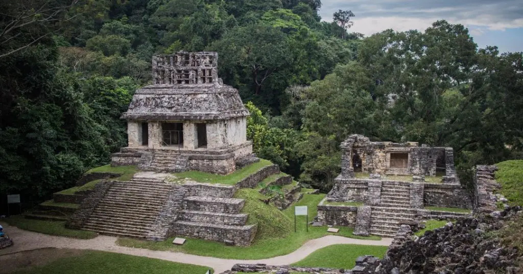 mayan-ruins